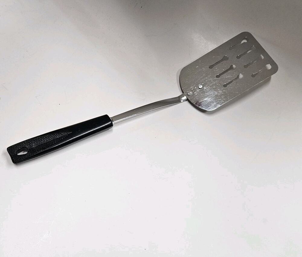 VTG EKCO Slotted Keyhole Spatula Flipper Turner Chrome Black Handle USA 13"